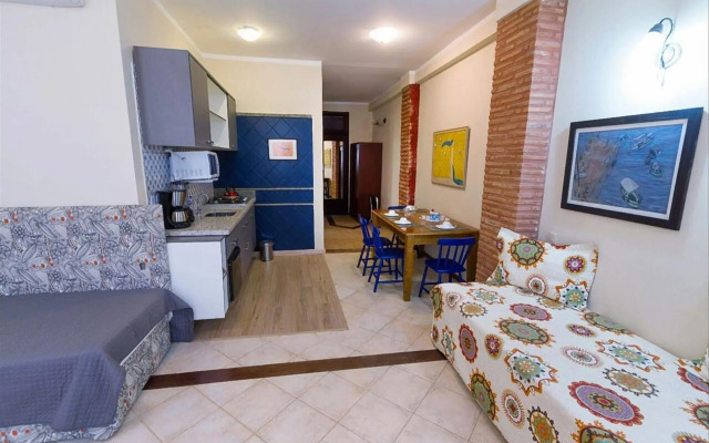 Solar do Carmo Suites & Apartments