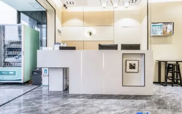 Yimi Hotel (China South City Shangmugu Subway Station)