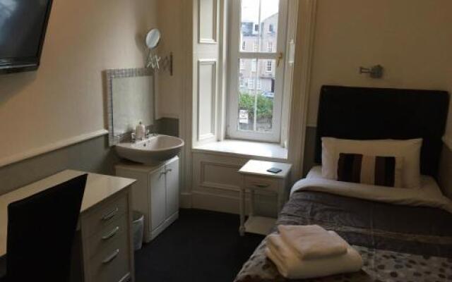 Lochnagar Guest House