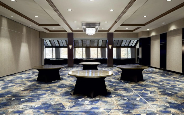 Sheraton Montreal Airport Hotel