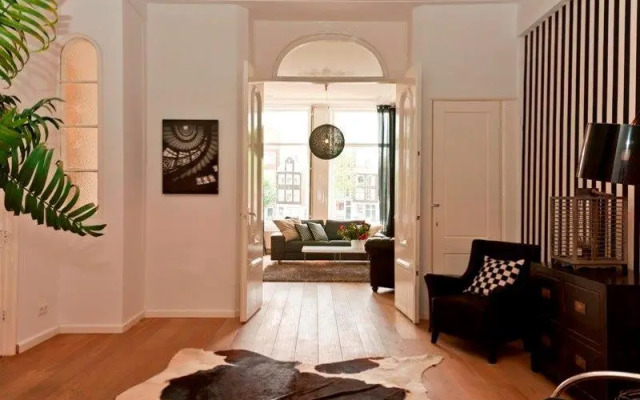 Captain Canalhouse Luxury Apartments