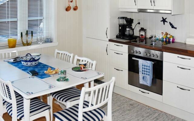 6 Person Holiday Home in Stryn