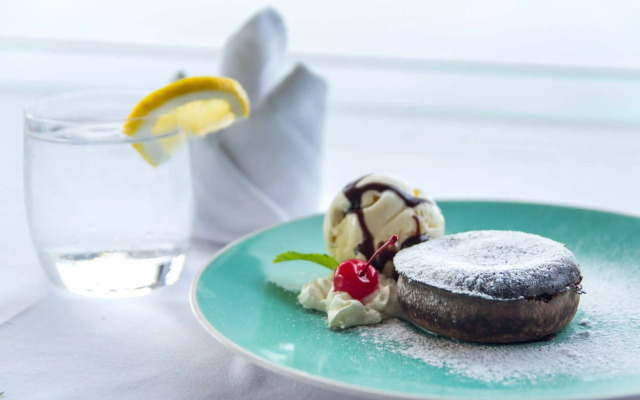 Boujis Boutique Resort