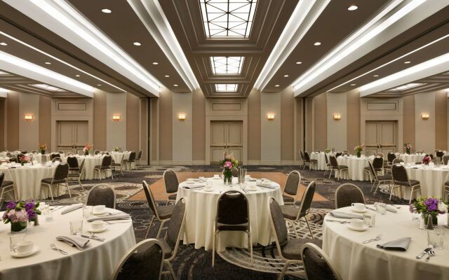 DoubleTree by Hilton New York LaGuardia Airport