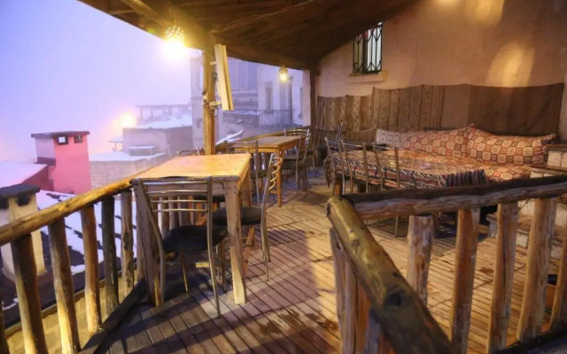 Uchisar Cave House