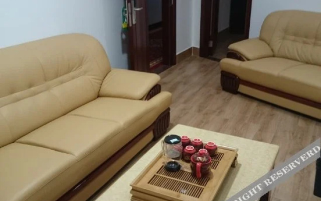 Xintiandi Holiday Hotel Maoming