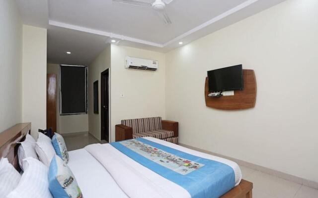 OYO 9565 Hotel New Shiv Murti
