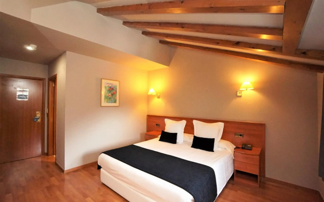 Hotel & Spa Niunit
