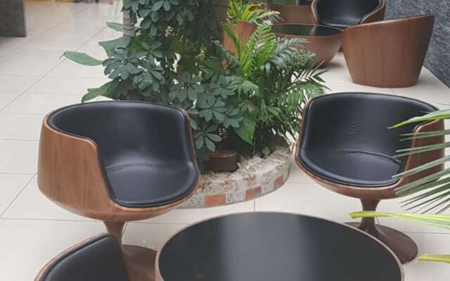 Best Western Hotel & SPA Pau Lescar Aeroport