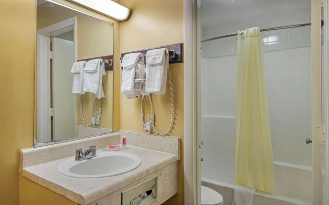 Econo Lodge Union City - Atlanta South