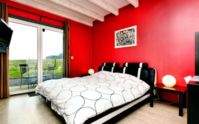 Villa With Heated Outdoor Pool and Sauna