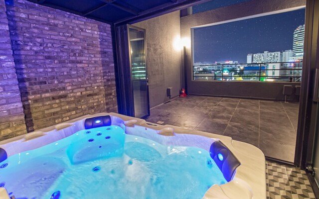 Doo Hotel & Guesthouse - Hostel