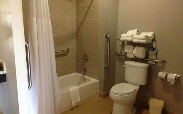 Quality Inn & Suites