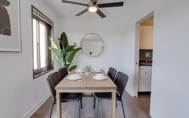Executive Studio in Clarendon