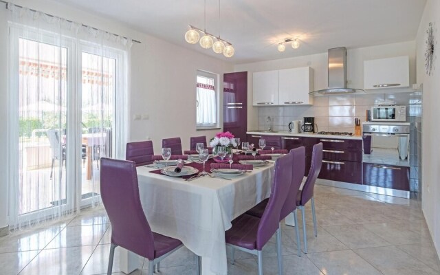 Stunning Home in Pula With Wifi and 3 Bedrooms