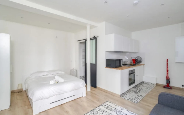 PerfectlyParis Caulaincourt Charm