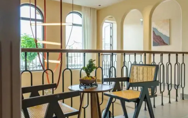 Lichen Homestay (Jianshui Ancient City Center)