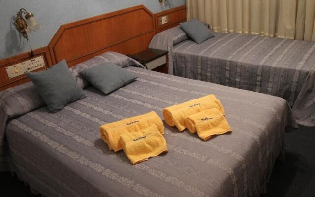Hotel Rodney