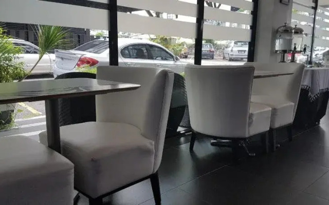 PJ-Luxe Boutique Hotel