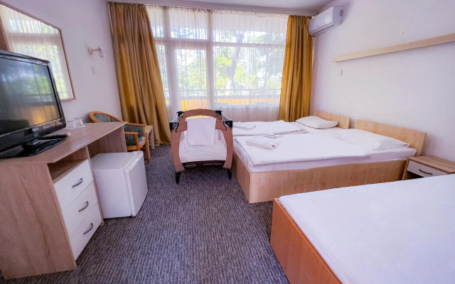 CE Napfény Hotel