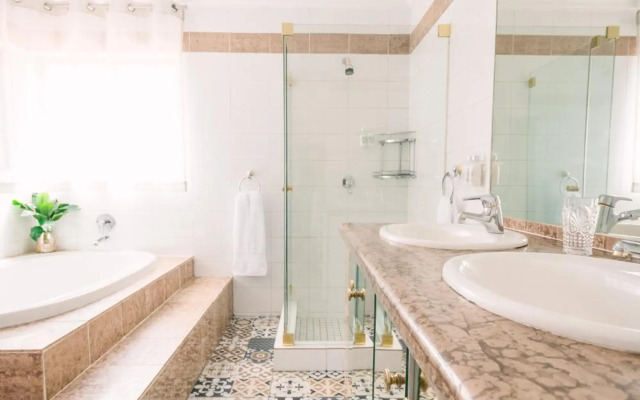 LilyRose Bed & Breakfast