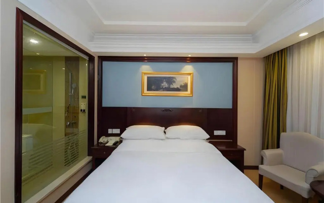 Vienna Hotel Shanghai Puong Jinqiao Park