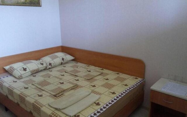 Yuzhnaya Noch Guest House
