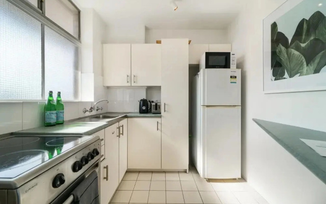 Neutral Bay 603 Way Furnished Apartment