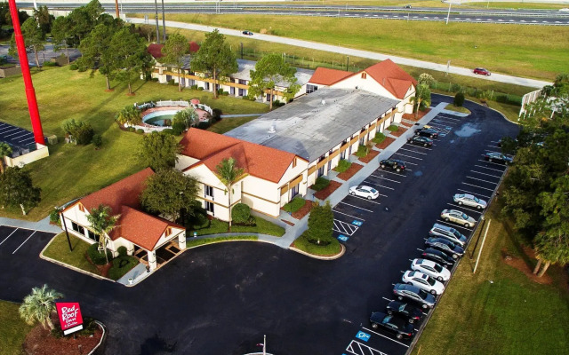 Red Roof Inn & Suites Brunswick I-95