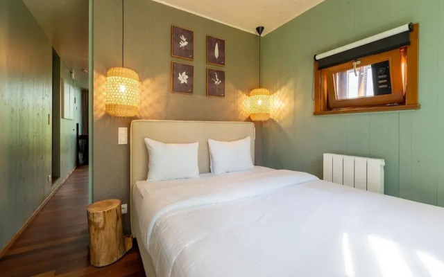 Luxury Treehouse Retreat