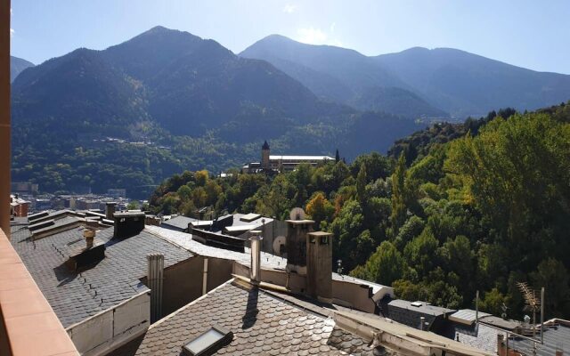 Apartment with 3 Bedrooms in Escaldes-Engordany, with Wonderful Mountain View And Wifi