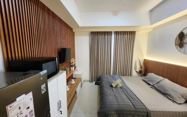 Green Sedayu Apartment by Emily