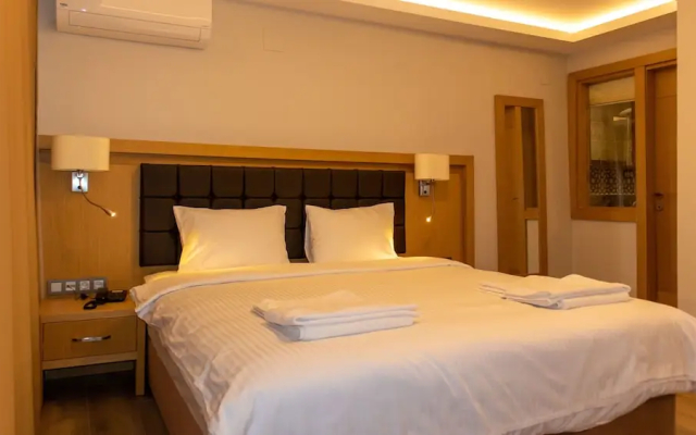 Lotus Park Hotel