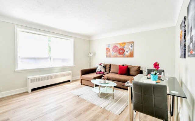 1BR Apt w King Bed Netflix - Close to Downtown