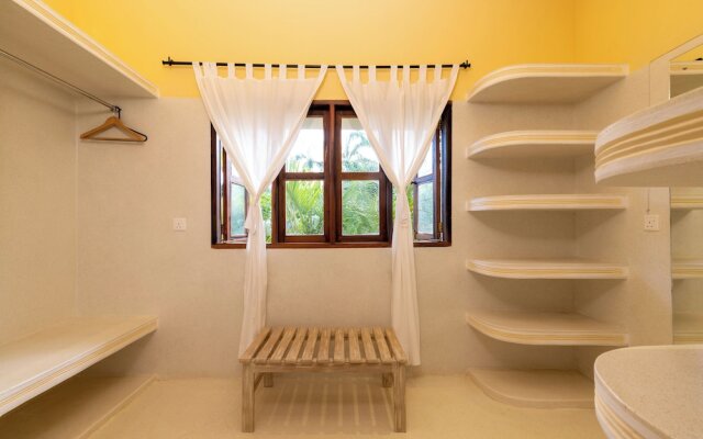 Allamanda Oleander Suite by YourHost