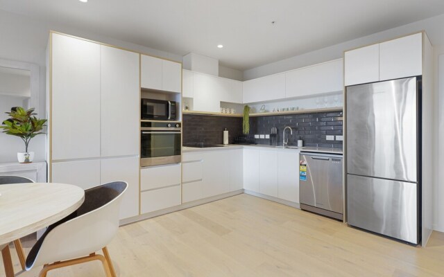 Groovy Apt Close to Onehunga Mall Centre