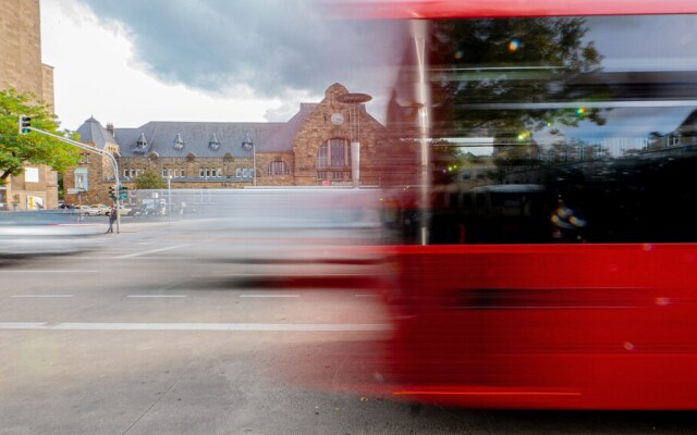 Relax Aachener Boardinghouse Main Train Station