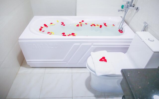 Long Anh Hotel