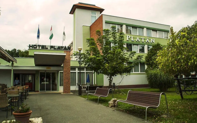 Komfort Hotel Platán