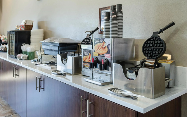 La Quinta Inn And Suites Biloxi