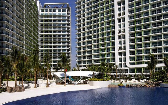 Condo at Azure by Metro Booking BNB