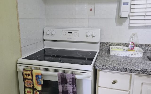 Apartment E6