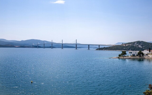 Awesome Apartment in Klek With 3 Bedrooms and Wifi