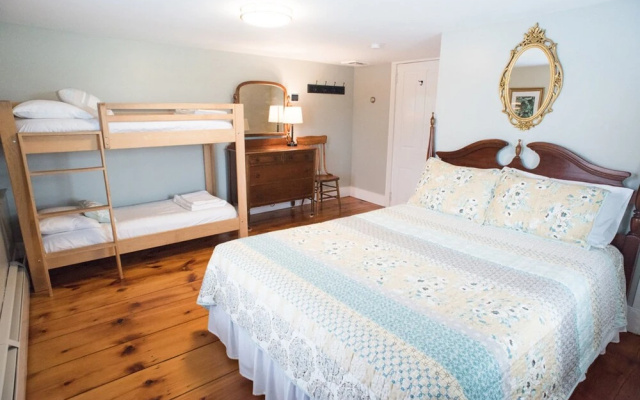 Country Log House Farm Bed and Breakfast