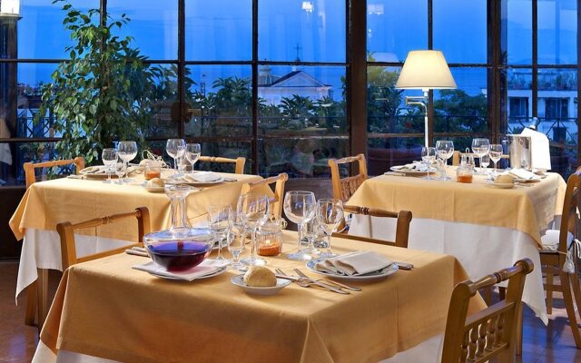 Hotel La Villarosa