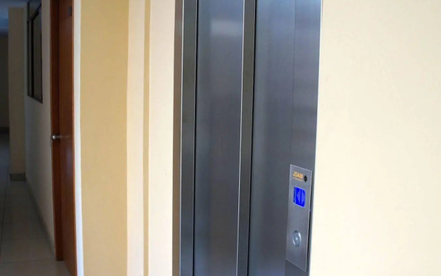 Yuraq Hotel
