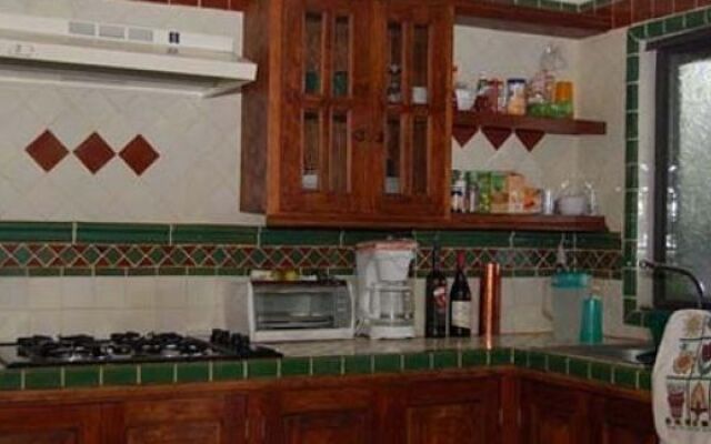 Casa Tres Leones