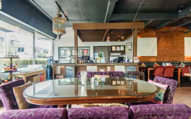 Roomromo Residence by Rompo