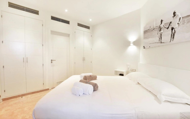 Alzaro 0-4 DELUXE SEA VIEW 2B