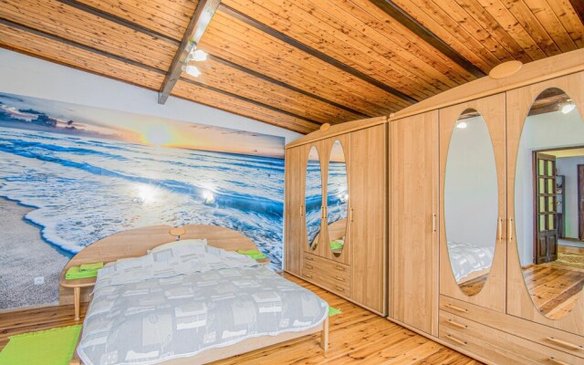 Awesome Apartment in Gdynia With Wifi and 2 Bedrooms